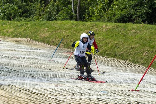 May SRL Duals Poles — photo 6 of 96