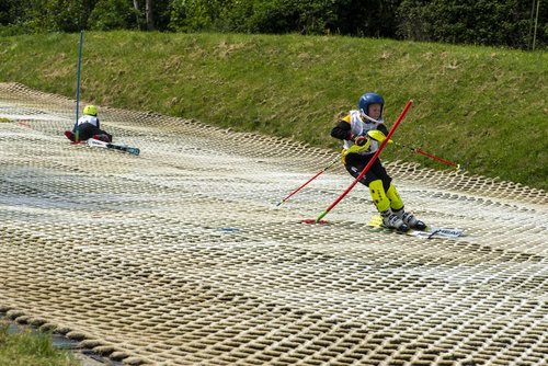 May SRL Duals Poles — photo 16 of 96