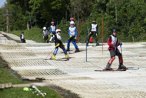 May SRL Individuals Poles — photo 1 of 223